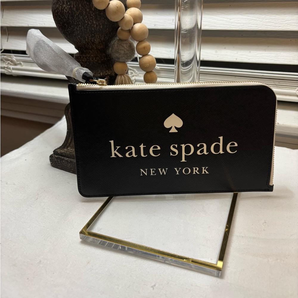 Kate Spade Black and White Wallet